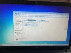 Samsung 300E5A. 15.6", WiFi: 1, Bluetooth: 1, ����������� �� 2��. ����
