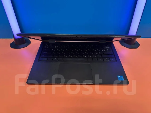 Dell Latitude. 15.6", 4����, ��� 8 ��, ���� 256���, WiFi: 1, Bluetooth: 1, ����������� �� 2��. ����
