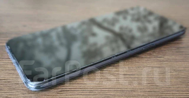 Realme C3. �/�, 64 ��, �����, 3G, 4G LTE, Dual-SIM, NFC ����