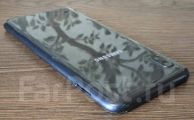 Samsung Galaxy A10. �/�, 32 ��, �����, 3G, 4G LTE, Dual-SIM ����
