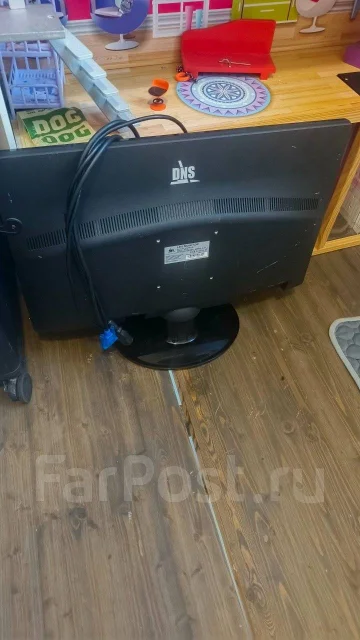 DNS. 21", ���������� OLED ����