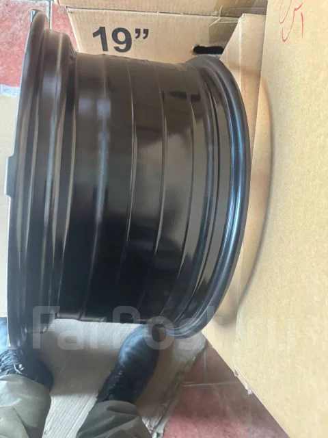 Shogun. 8.5x17", 5x114.3, ET22, �� 73,1���. ����