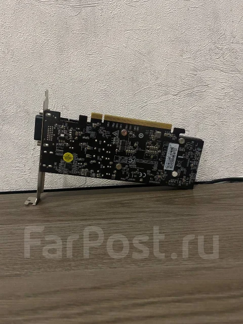 Radeon RX 550 ����