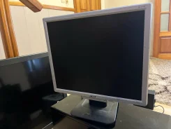Acer. 17", ���������� �� (LCD, LED, QLED) ����