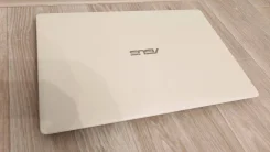 Asus X553M. 15.6", 2,2����, ��� 2048 ��, ���� 1���, WiFi: 1, Bluetooth: 1 ����