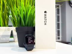 Apple Watch SE ����