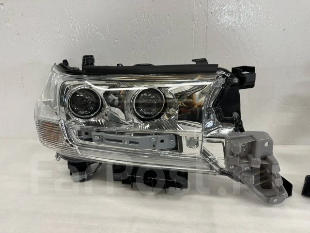 ���� ���� Toyota Land Cruiser 8117160K11 ����
