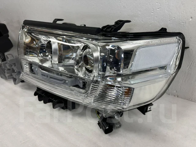 ���� ���� Toyota Land Cruiser 8117160K11 ����