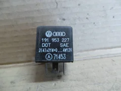 ���� ��������� VW Passat B3 (88-93�) VAG 191953227 ����