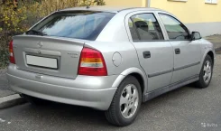 Opel Astra ����