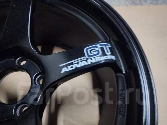 Advan Racing GT. 10.0x18", 5x114.3, ET35 ����
