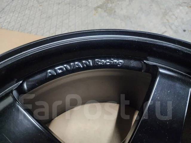 Advan Racing GT. 10.0x18", 5x114.3, ET35 ����
