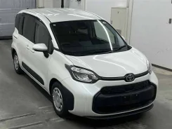 Toyota Sienta. ��������, ��������, ������, �/�. ��� ����� �� ������������ ����