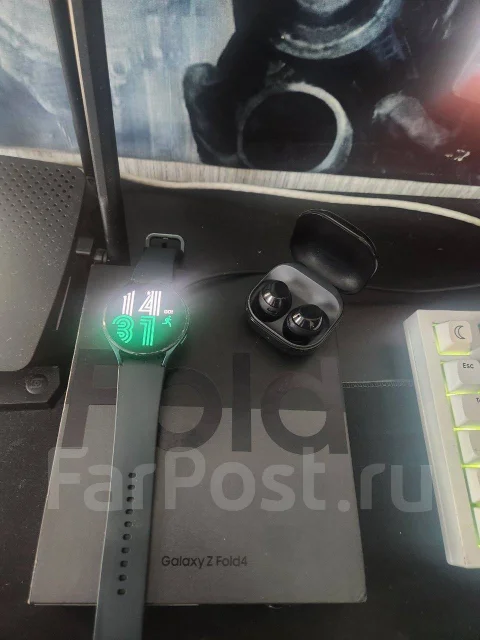 Samsung Galaxy Z Fold4. �/�, 1 ��, ������ ����