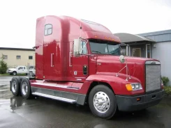 Freightliner CL120064ST ����