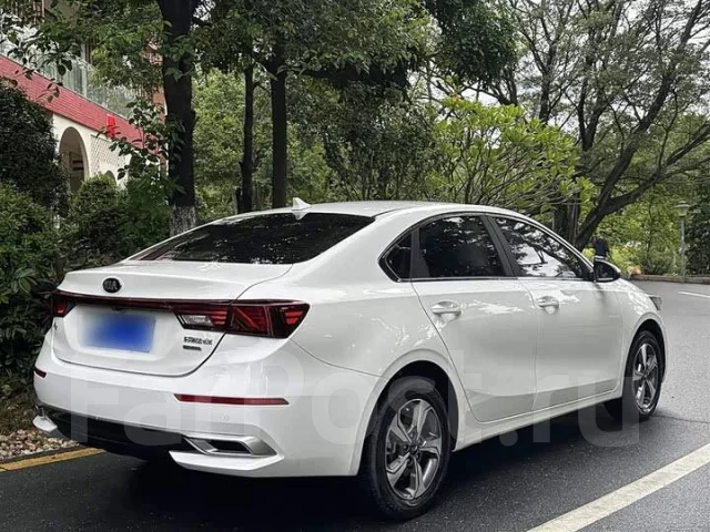 Kia K3. �������, ��������, 1.4 (140��.�.), ������, 35 000����. ��, �/�. ��� ����� �� ������������ ����