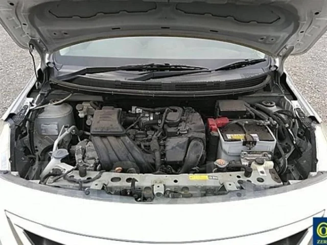 Nissan Latio. N17, HR12 ����