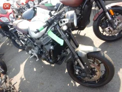 Yamaha XSR900