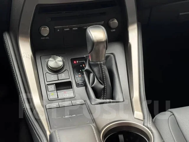 Lexus NX200. ��������, ��������, 2.0 (150��.�.), ������, 30 000����. ��, �/�. ��� ����� �� ������������ ����