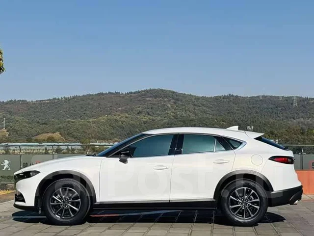 Mazda CX-4. �������, ��������, 2.0 (158��.�.), ������, 24 000����. ��, �/�. ��� ����� �� ������������ ����