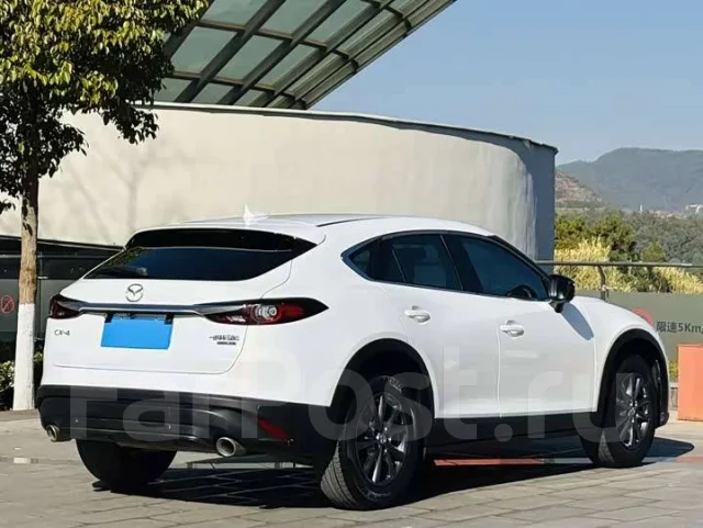 Mazda CX-4. �������, ��������, 2.0 (158��.�.), ������, 24 000����. ��, �/�. ��� ����� �� ������������ ����