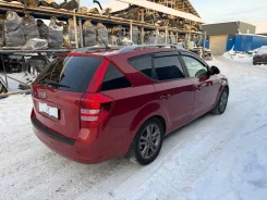 Kia Ceed ����
