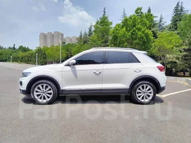 Volkswagen T-Roc. �������, ��������, 1.4 (150��.�.), ������, 39 000����. ��, �/�. ��� ����� �� ������������ ����