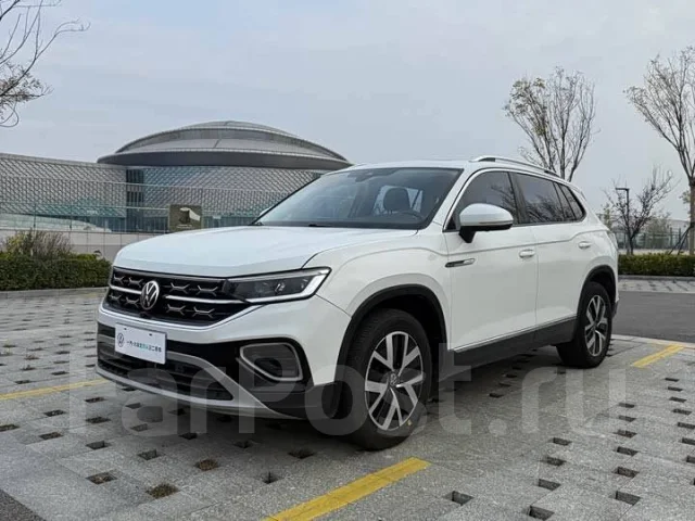 Volkswagen. �������, ��������, 1.4 (150��.�.), ������, 32 000����. ��, �/�. ��� ����� �� ������������ ����