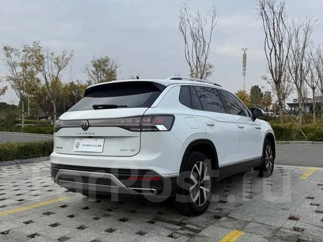 Volkswagen. �������, ��������, 1.4 (150��.�.), ������, 32 000����. ��, �/�. ��� ����� �� ������������ ����