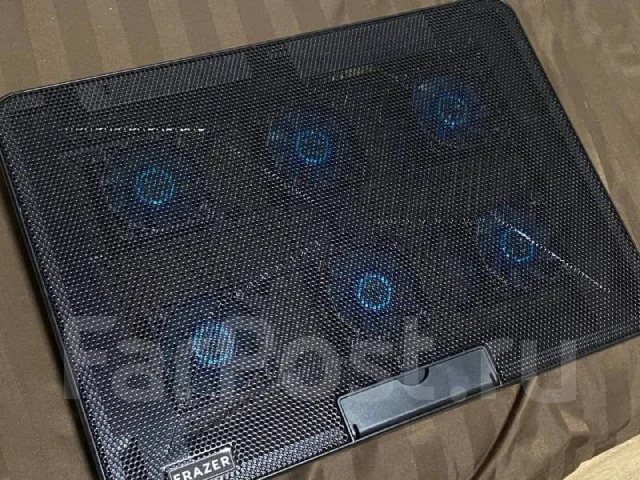 Thunderobot. 15.6", 144����, ��� 16 ��, ���� 512���, WiFi: 1, Bluetooth: 1 ����