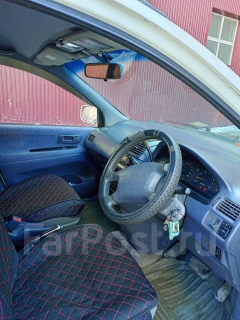 Toyota Ipsum. �������, ��������, 2.0 (135��.�.), ������, 250����. �� ����