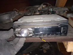 Pioneer DEH-2400UB ����