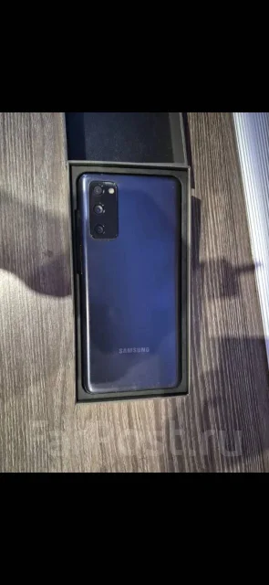 Samsung Galaxy S20 FE. �/�, �����, 3G, 4G LTE, 5G, Dual-SIM, NFC ����