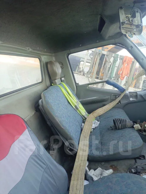 Mitsubishi Fuso Canter ����