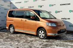 Nissan Serena. �������, ��������, 2.0 (137��.�.), ������, 120 000����. �� ����