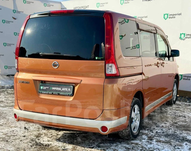 Nissan Serena. �������, ��������, 2.0 (137��.�.), ������, 120 000����. �� ����