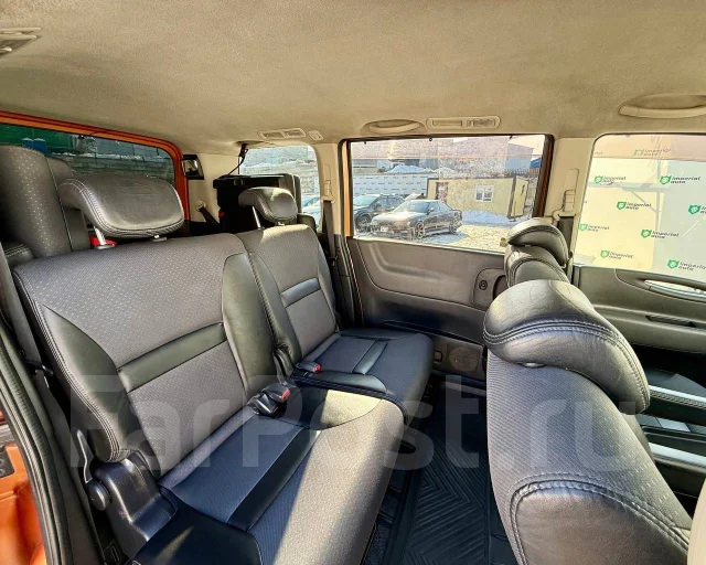 Nissan Serena. �������, ��������, 2.0 (137��.�.), ������, 120 000����. �� ����