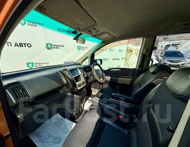 Nissan Serena. �������, ��������, 2.0 (137��.�.), ������, 120 000����. �� ����