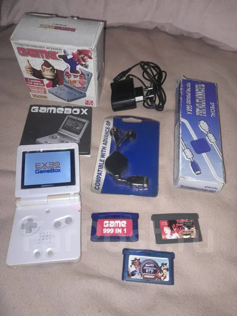 Nintendo Game Boy Advance SP ����