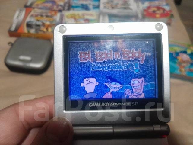 Nintendo Game Boy Advance SP ����