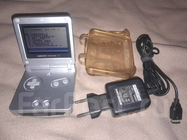 Nintendo Game Boy Advance SP ����