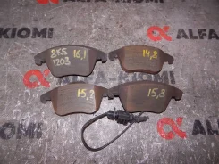 ������� ��������� Audi A4, �������� 8K0698151F ����