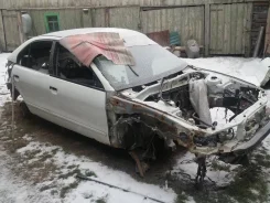 Mitsubishi Galant ����