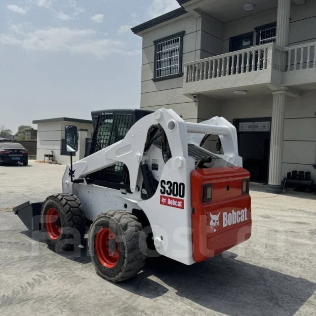 Bobcat S300 ����