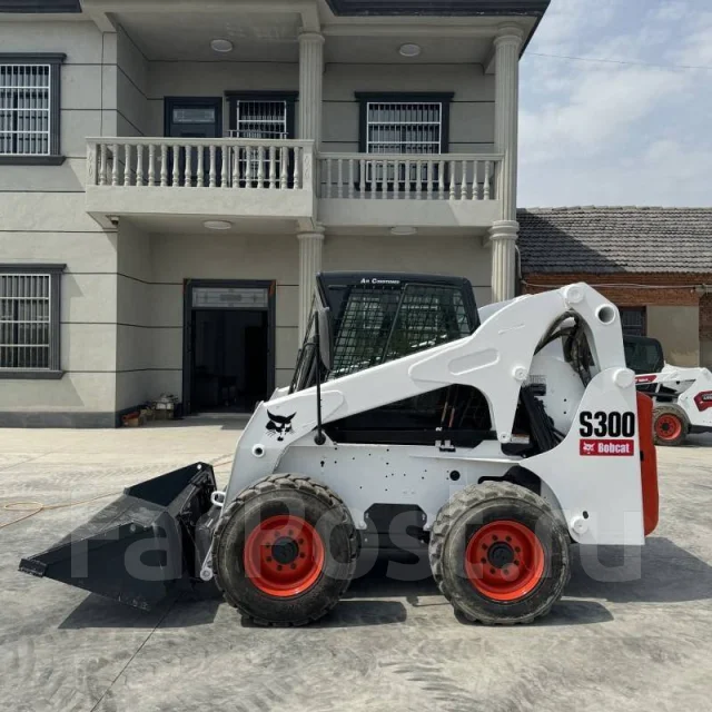 Bobcat S300 ����