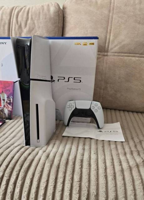 Sony PlayStation 5 Slim ����