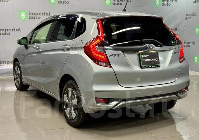 Honda Fit. �������, ��������, 1.5 (110��.�.), ������, 106 000����. �� ����