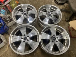 SSR Visconti LXS. 8.0/9.0x19", 5x114.3, ET37/37, �� 70���. ����