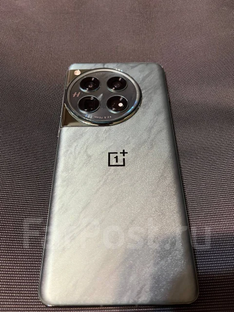 OnePlus 12. �/�, 256 ��, �������, 5G ����