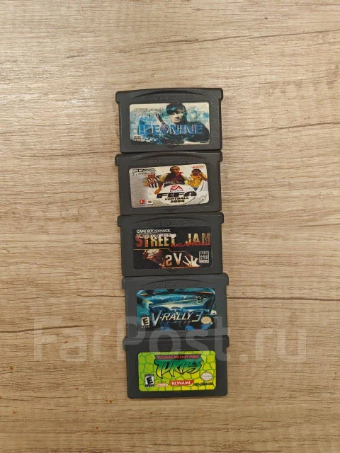 Nintendo Game Boy Advance SP ����